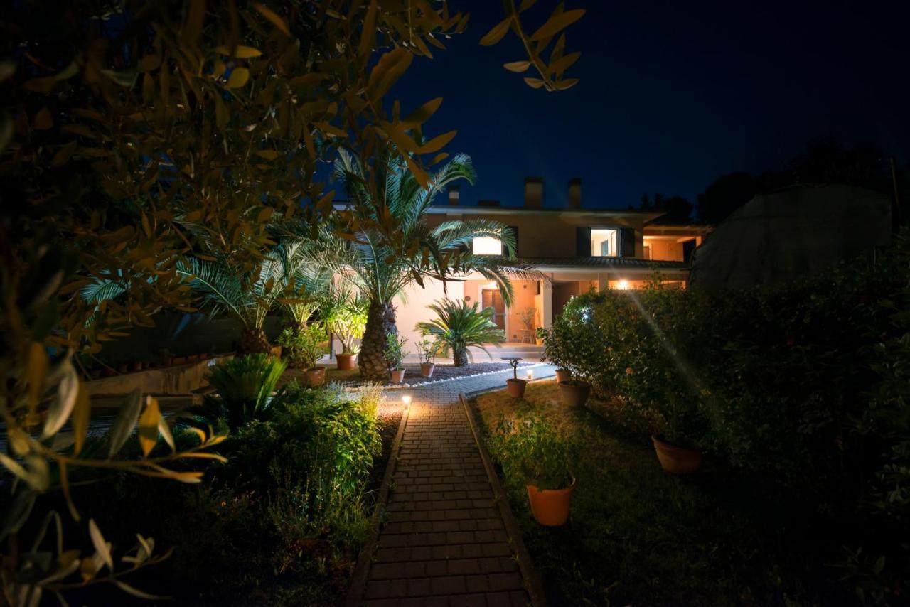 Villa Alida Casa Vacanze Foligno Exterior photo